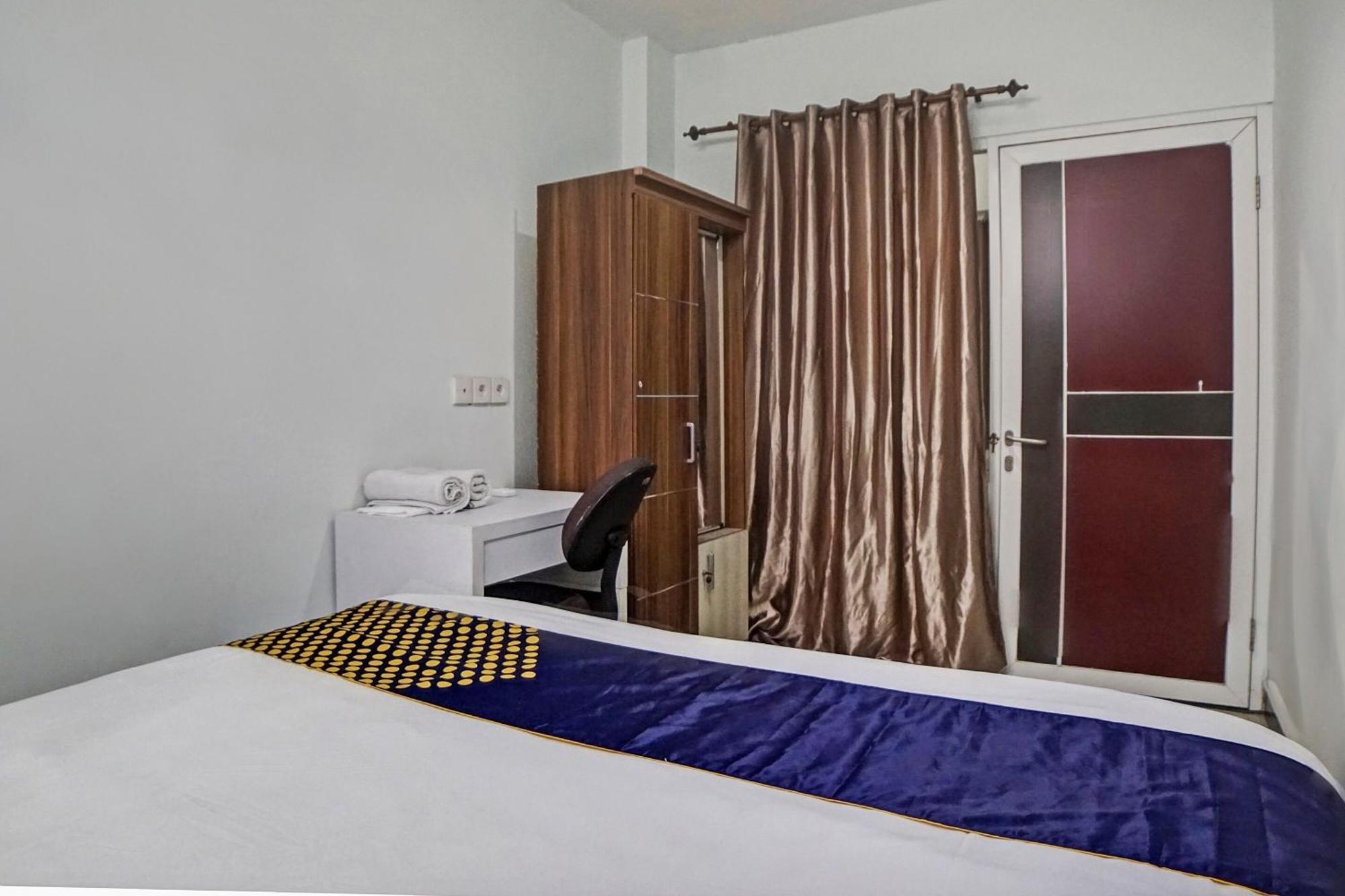 Spot On 92822 Finest House Near Amplas Bus Terminal เมดาน ภายนอก รูปภาพ